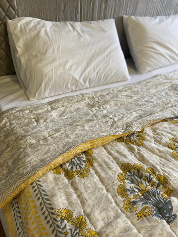 Glorious Blooms double bed block print light weight comforter - Yellow